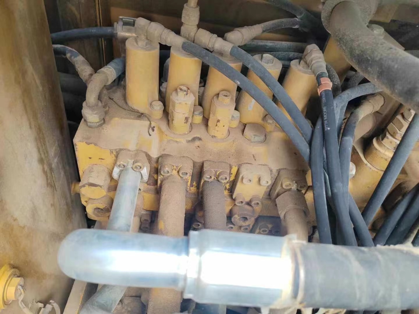 Caterpillar323