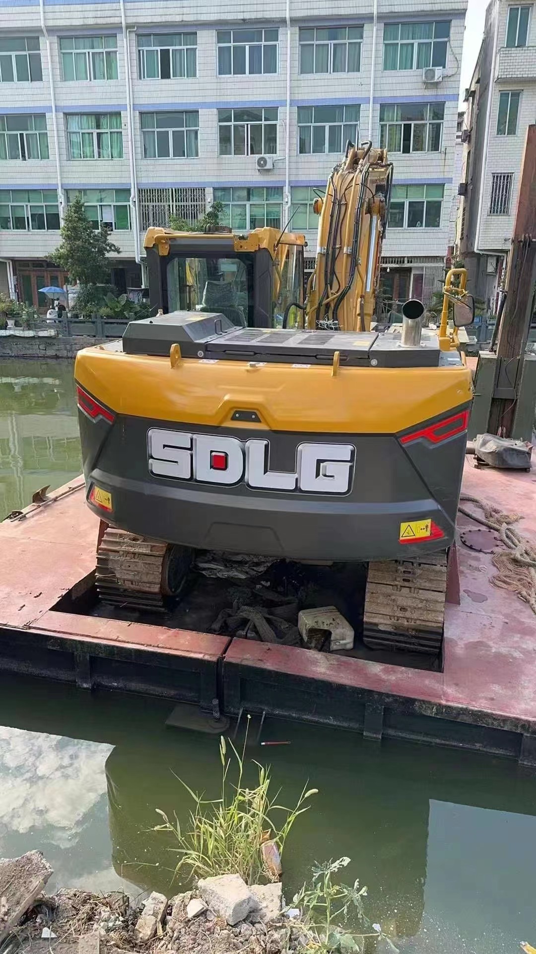 SDLG135