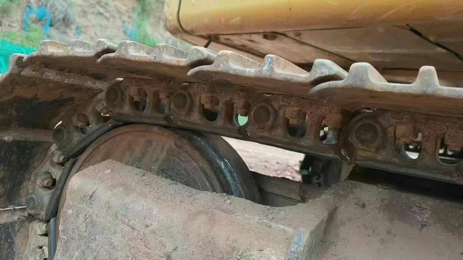 Caterpillar323