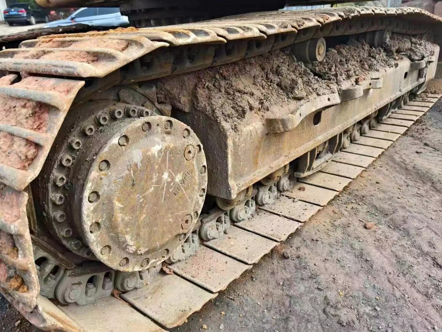 Caterpillar323