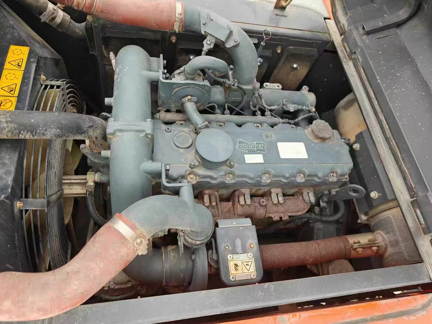DOOSAN 215