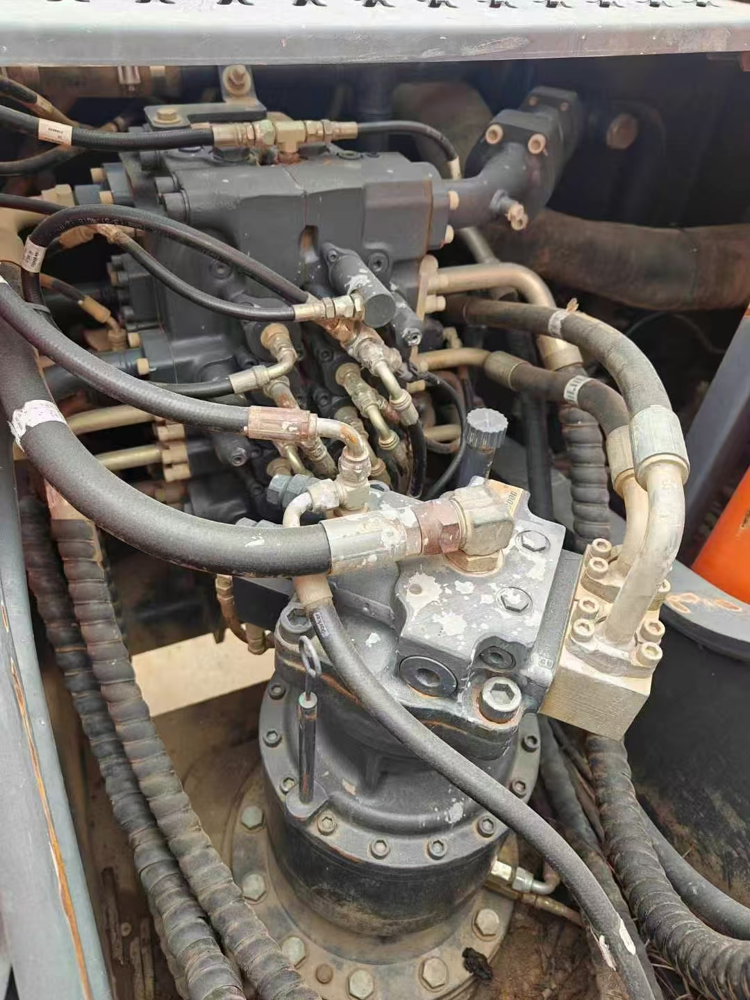 DOOSAN 215